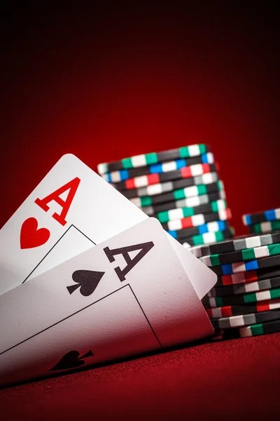 Close-up of rolex878 Bandar Ceme table showing card dealing and player betting interface on mobile phone